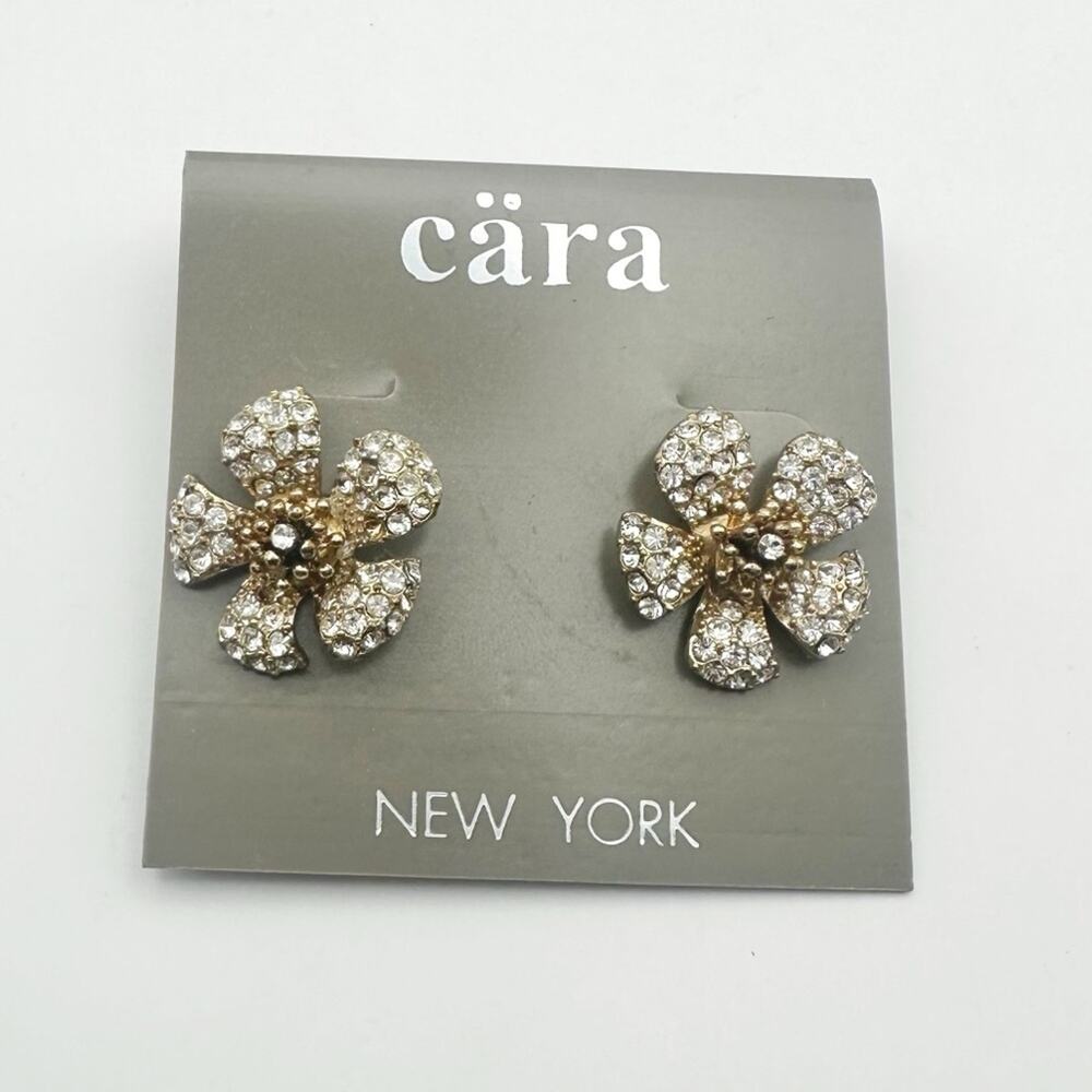 Cara New York Earrings NWT Flower Petal Pierced Gold tone Boho Casual Stud